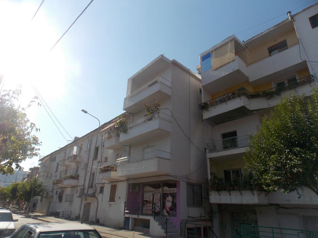 סרנדה Linda Home מראה חיצוני תמונה